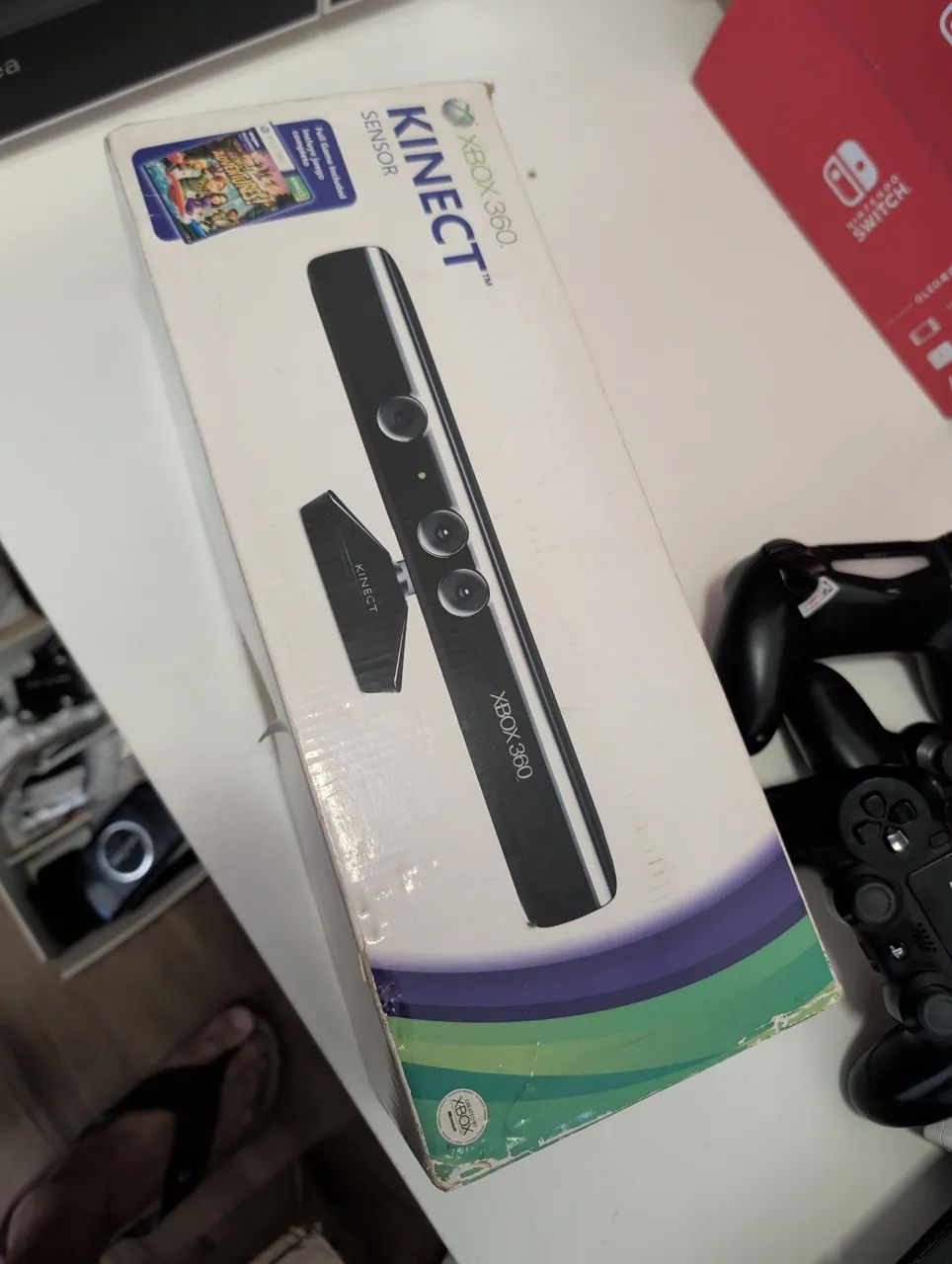 Kinect Xbox 360 na caixa 
