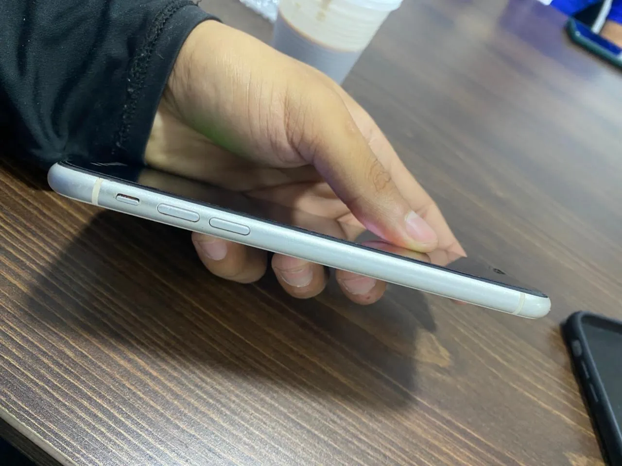 IPHONE 11 ( parcelo na maquina também até 2 avezes