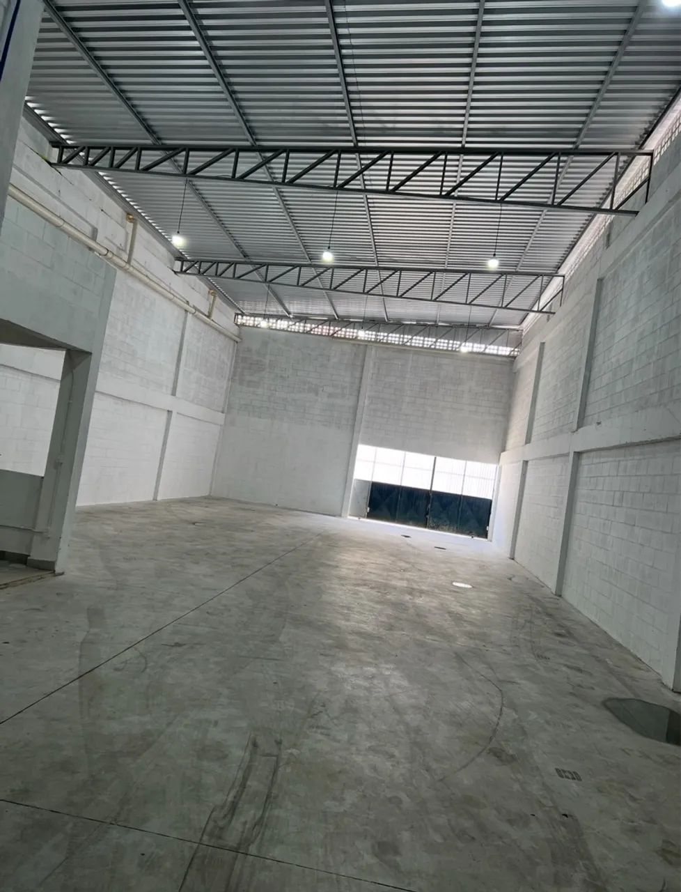 Aluga-se imóvel 400m2