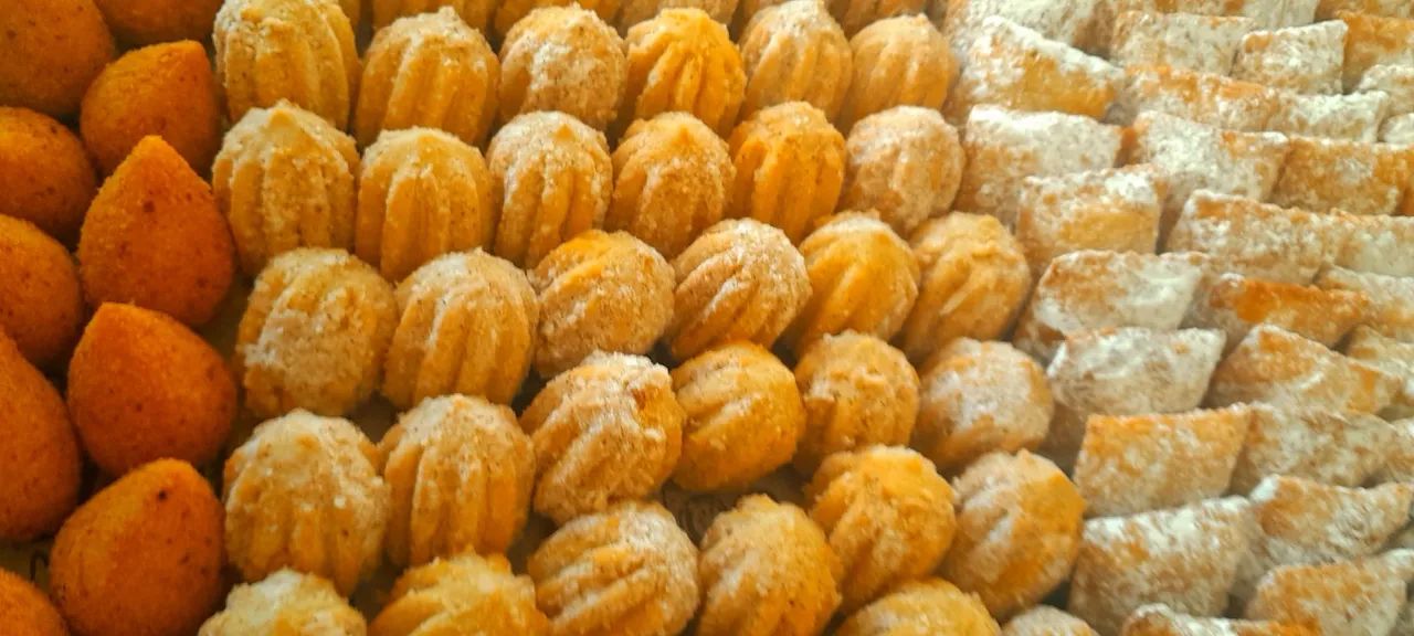 Salgados para festas, lanchonetes e buffet  - Foto 4