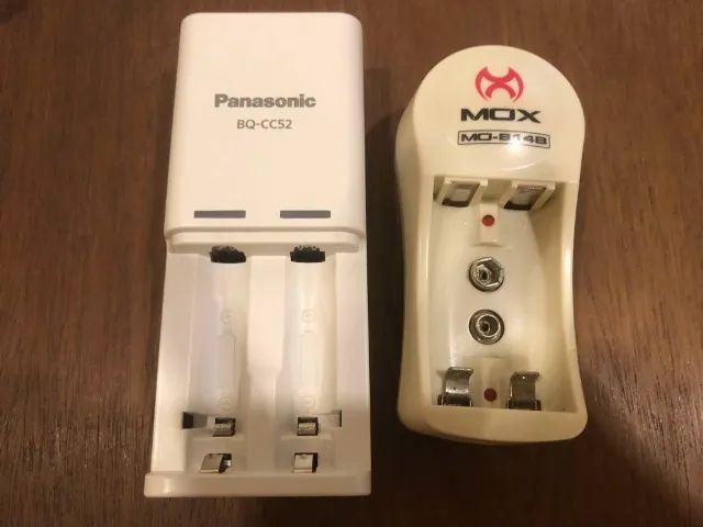 Carregador Universal De Pilhas e Baterias Smart Grátis 2 Carregadores/Pilhas Recarregáveis - Foto 4