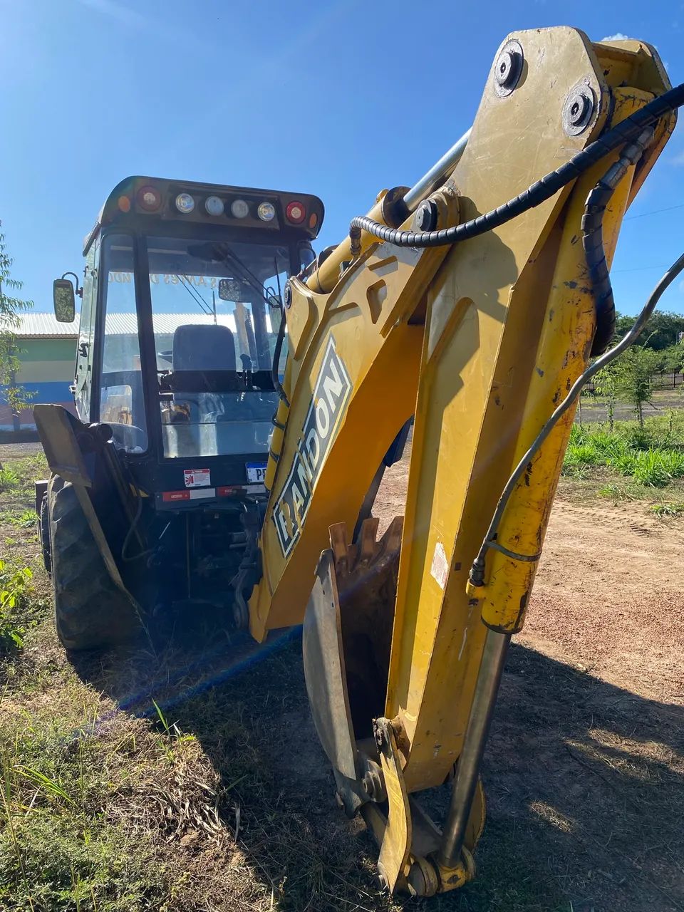 Retroescavadeira  - Foto 3
