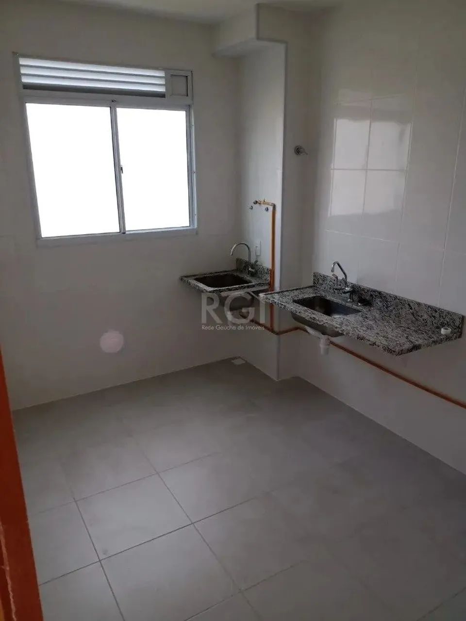 LINDO Apartamento 2dormitórios, NOVO! ANDAR ALTOSACADA COM CHURRASQUEIRA Medidor de água,  - Foto 5