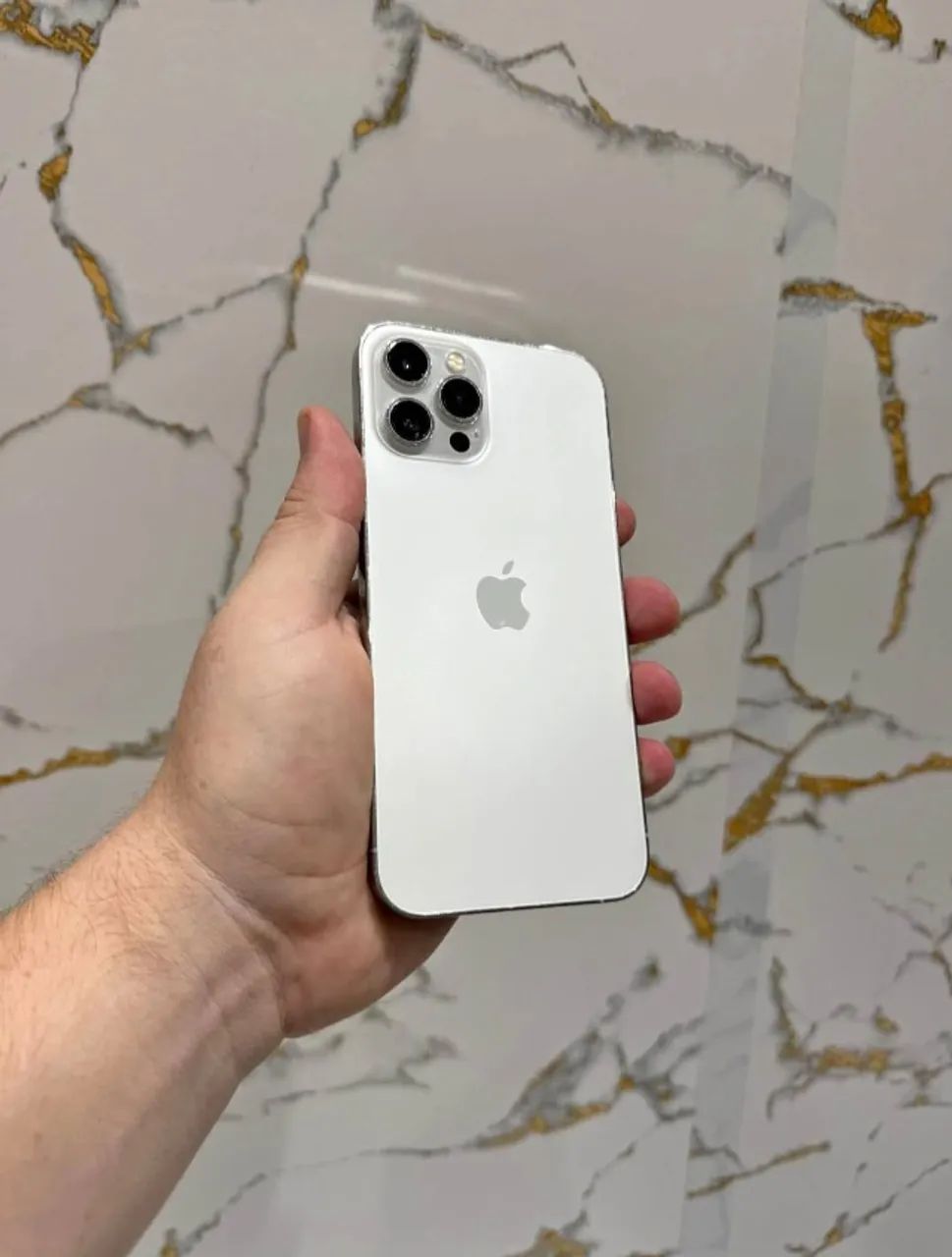 iPhone 12 pro Max branco 256GB impecável - Celulares e Smartphones