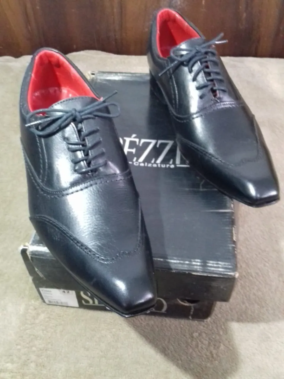Sapato masculino  Spézzio estilo Italiano - Preto Pelica - 42 - NOVO sem uso na caixa
