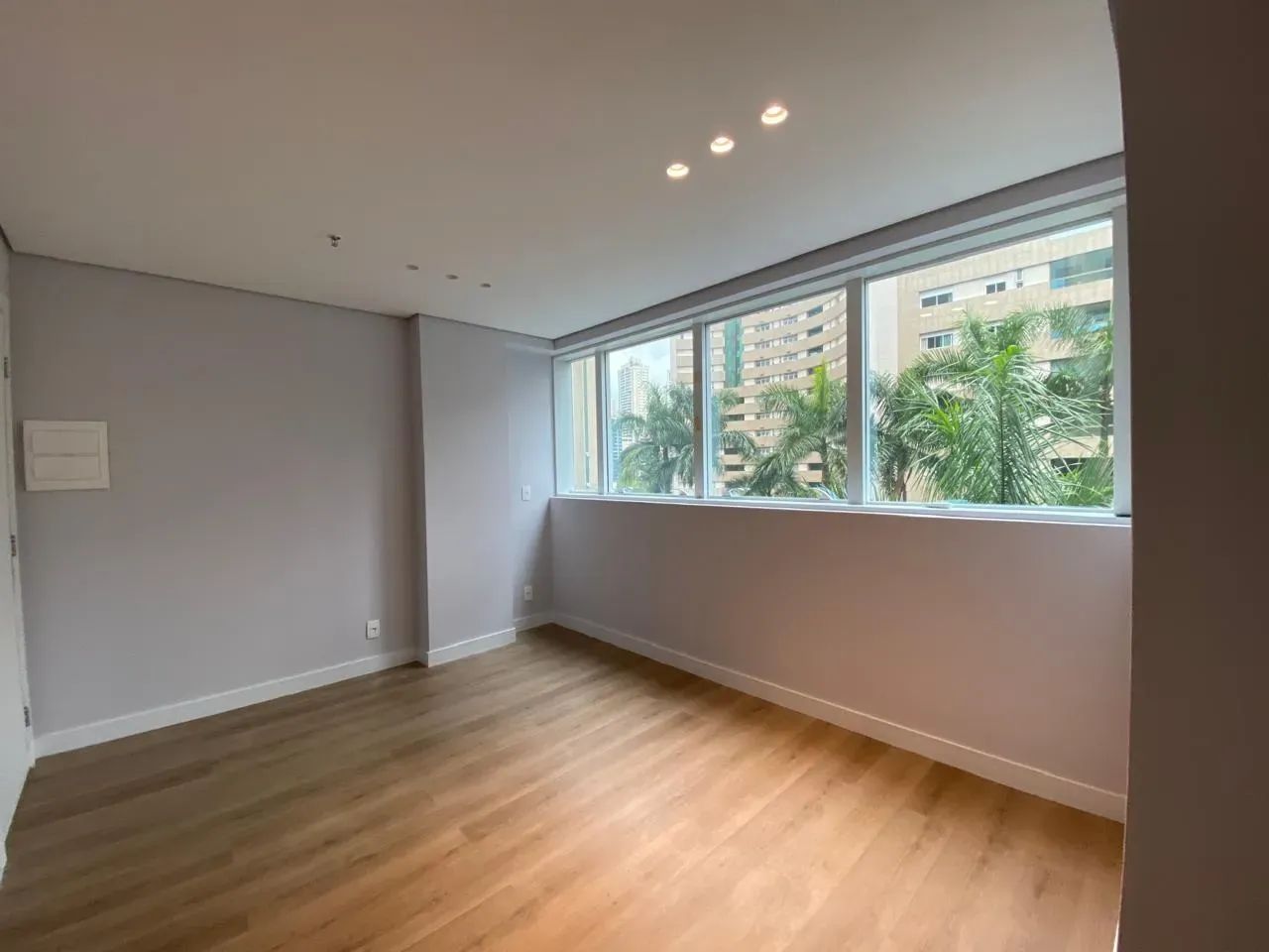 Sala Comercial para Locação em Nova Lima, Vila da Serra, 1 banheiro, 1 vaga - Foto 6