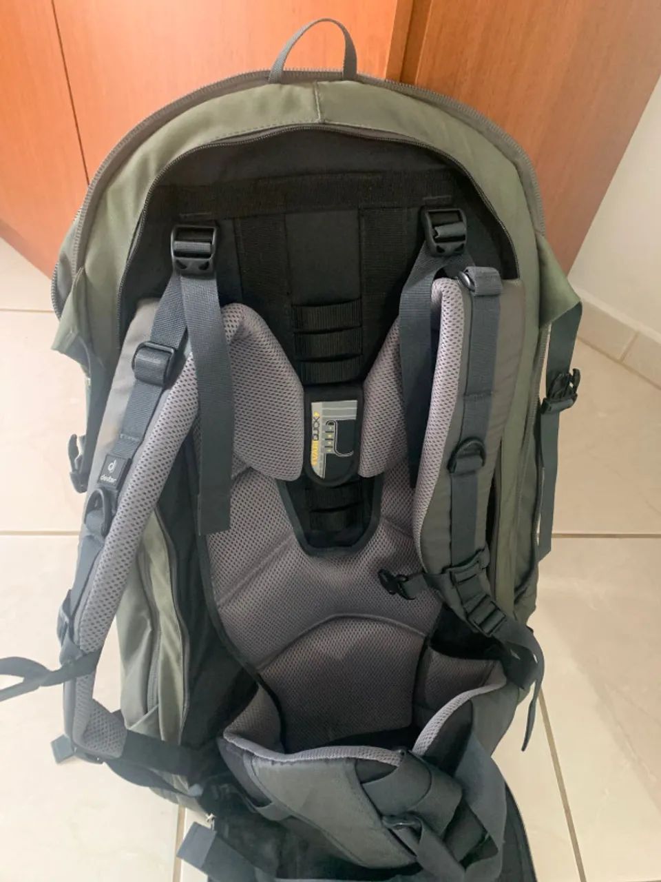 Mochila Deuter Traveller 70+10L - Foto 4
