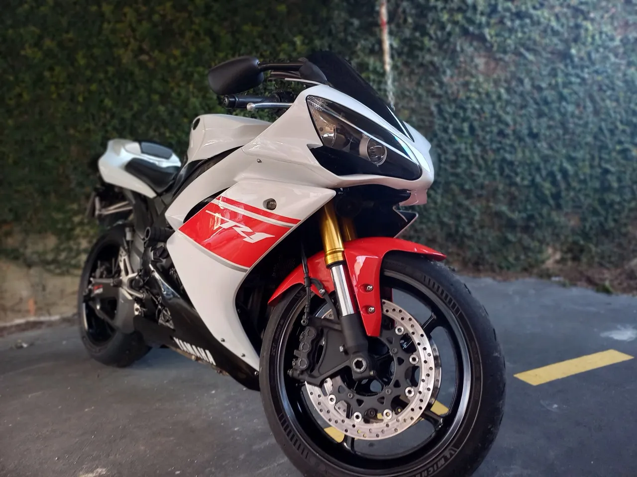 Motos YAMAHA YZF 2008 no Brasil