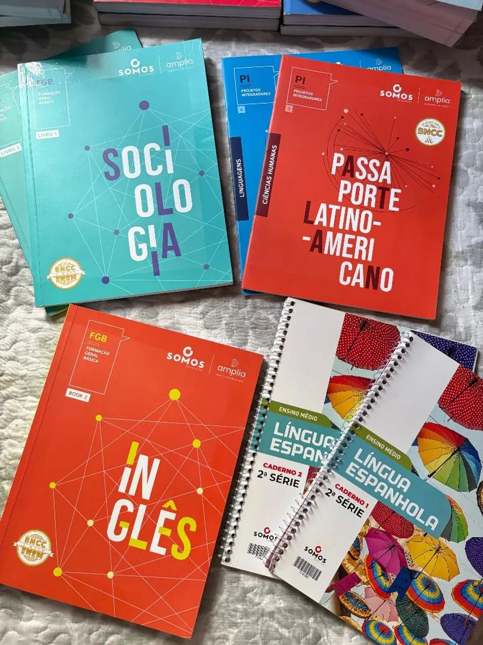   Livros ed. Somos 2ano do Ens. Médio  - Foto 4