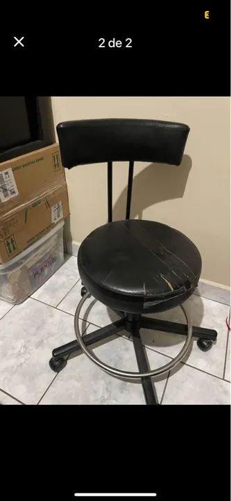 Banqueta Giratória Preta