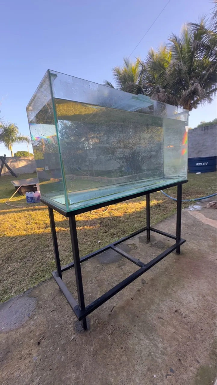 Aquário 200 litros com Suporte de Ferro