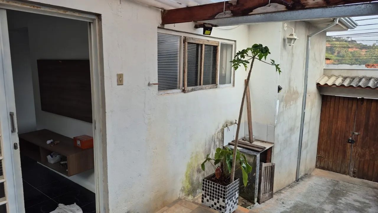 LOCA-SE CASA COM 02 DORMITÓRIOS EM CAMPO LIMPO PAULISTA