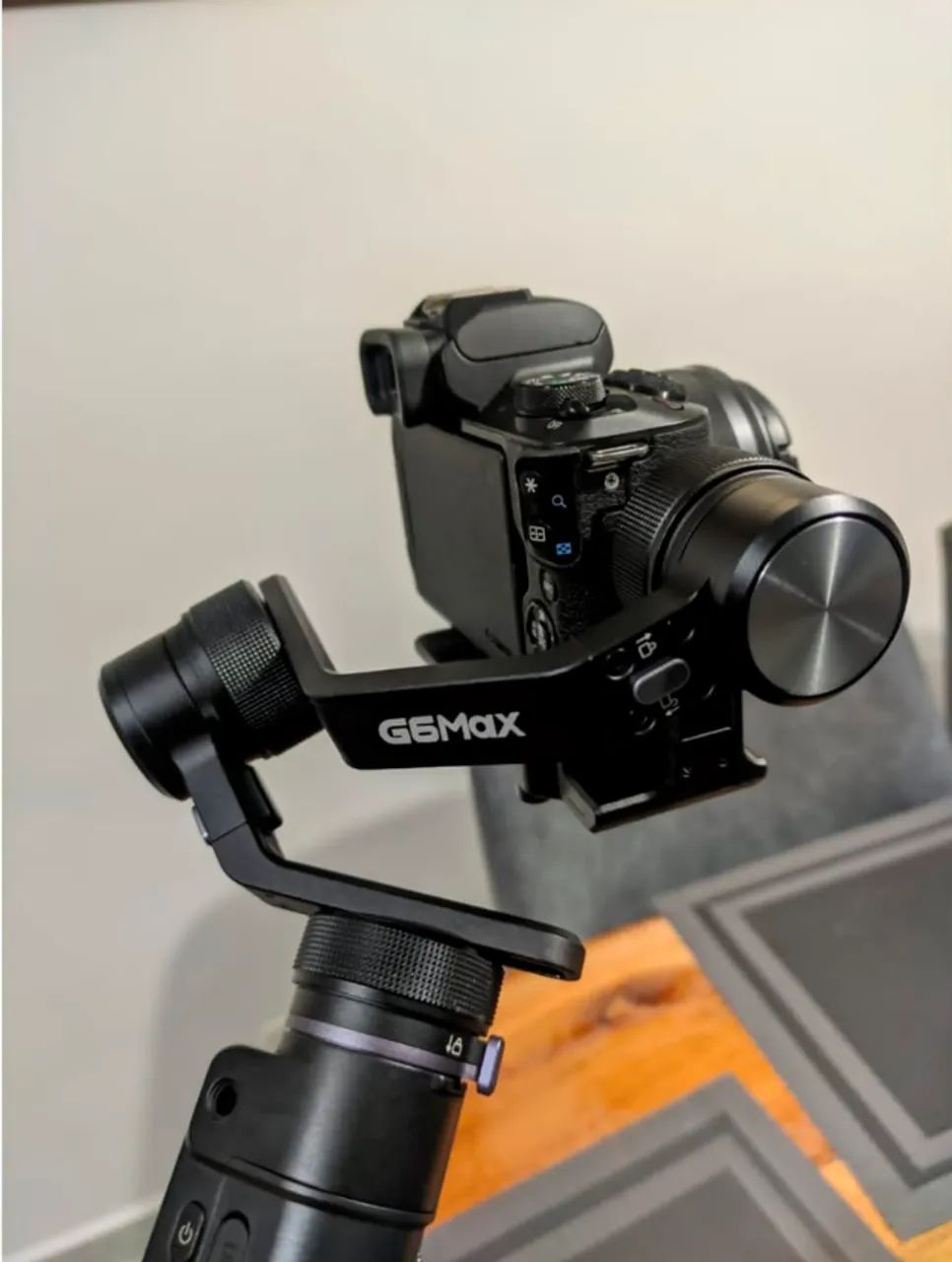 Gimbal Estabilizador Feiyu Tech G6 Max 1,2kg Cor Preto - Foto 3