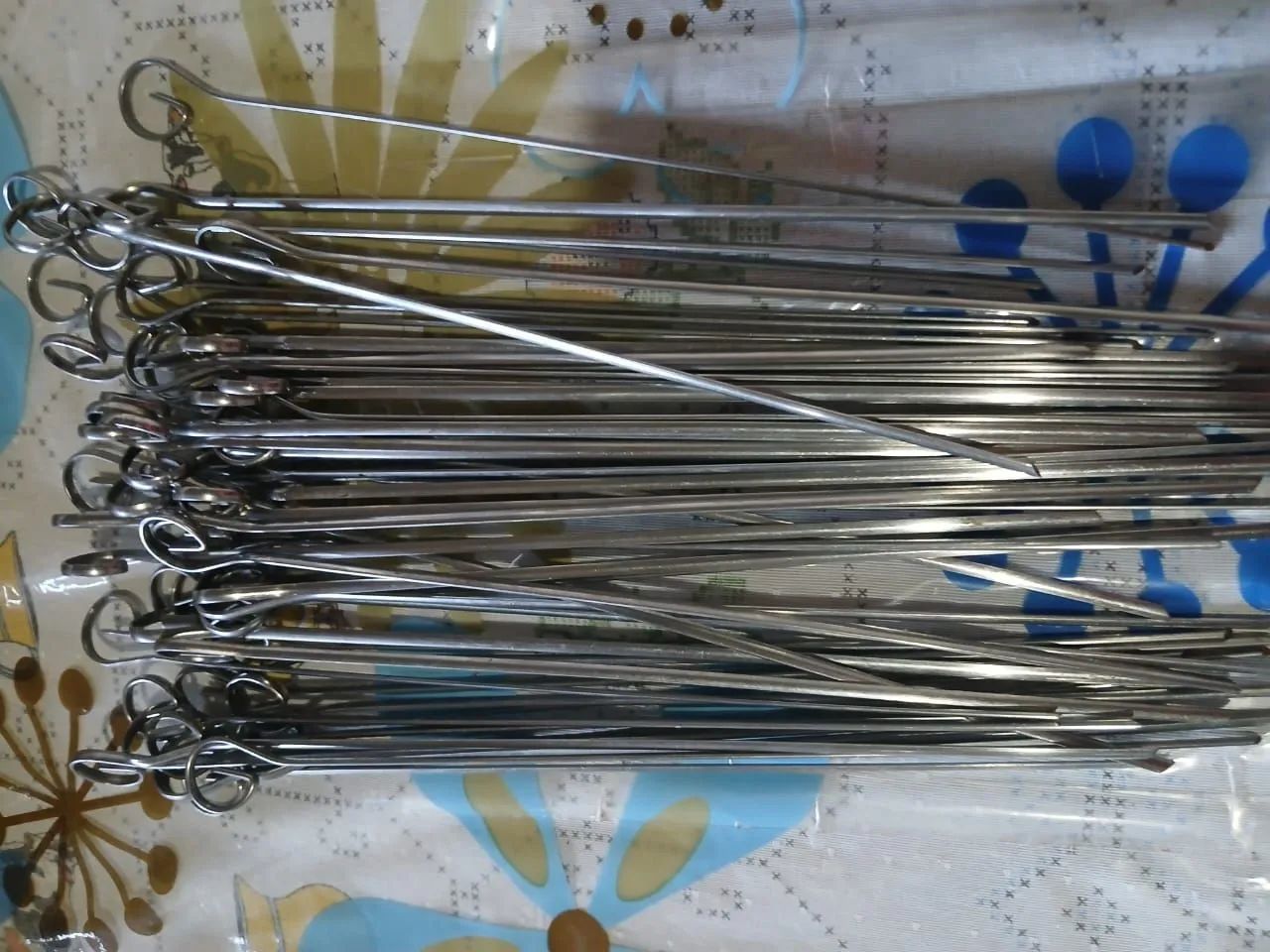 ESPETOS DE CHURRASCO EM INOX - 60 PEÇAS SEMINOVOS