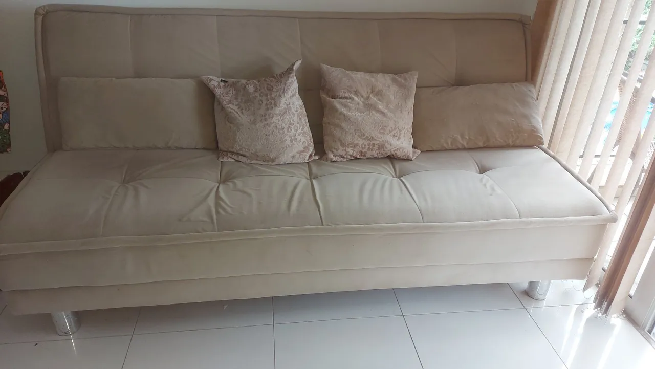 Sofá Cama Bege Confortável e Elegante