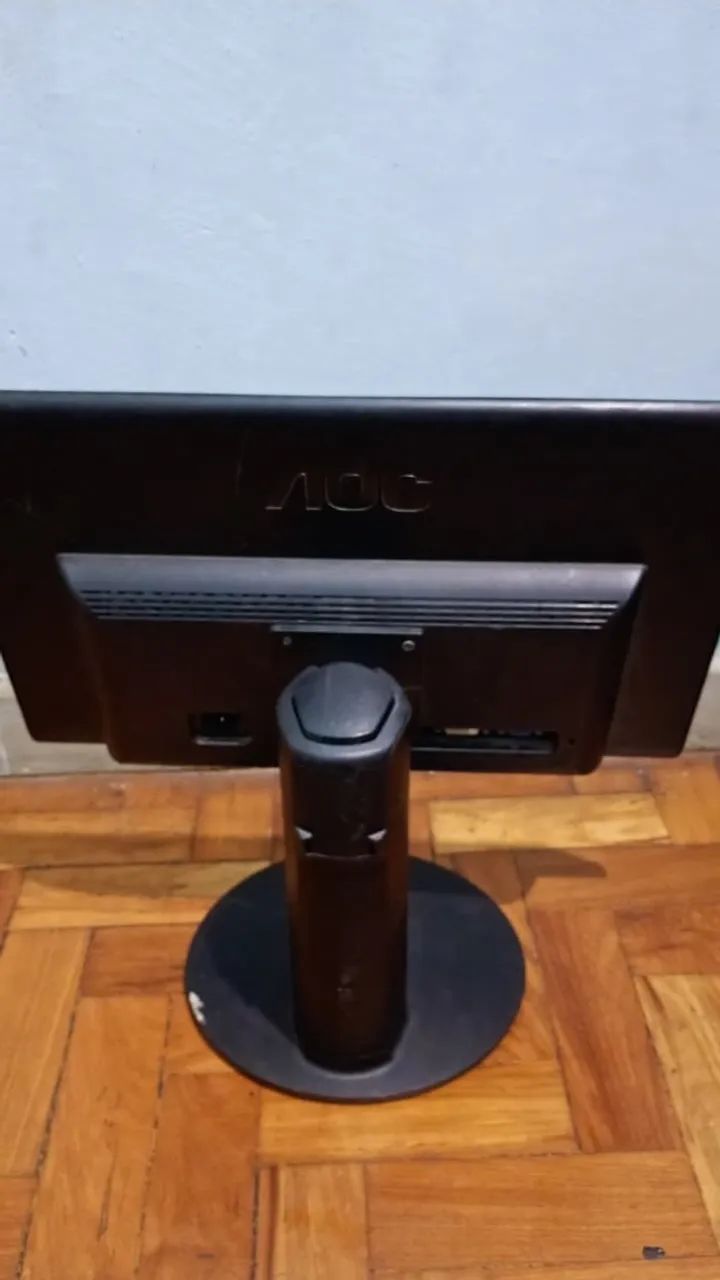 Monitor AOC Wide 19'' modelo E950Swn  - Foto 2