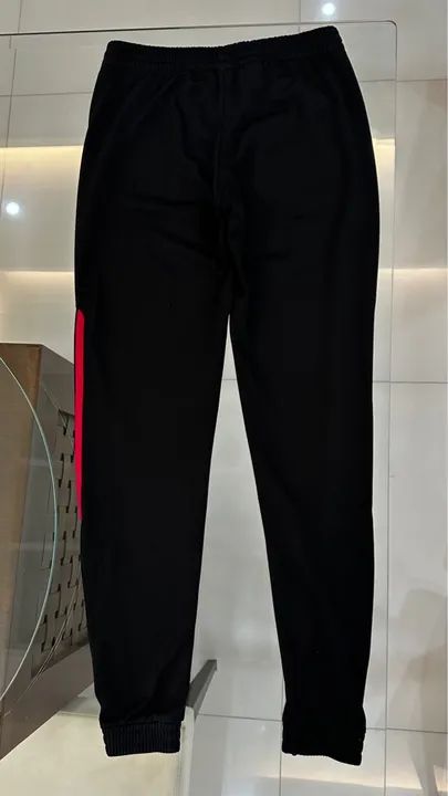 Calça Adidas Performance Preta com Listras Rosas Original - Foto 2