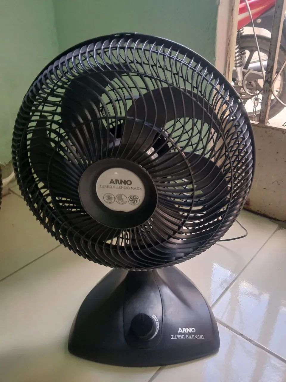 Ventiladores arno e modeal 30cm seme novo 