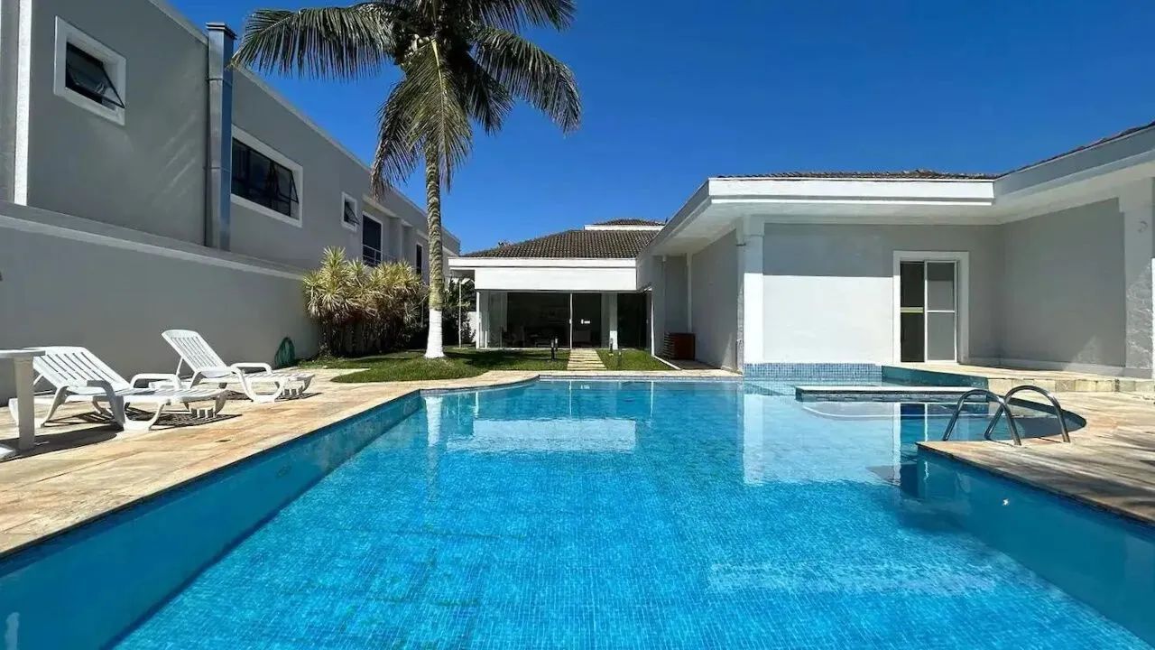 Residencia mobiliada no Jardim Acapulco em Guarujá