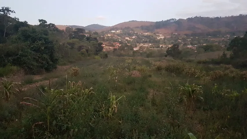 Sítio Granja Terreno na av. Vereador Raymundo Hargreaves com 27 mil m2