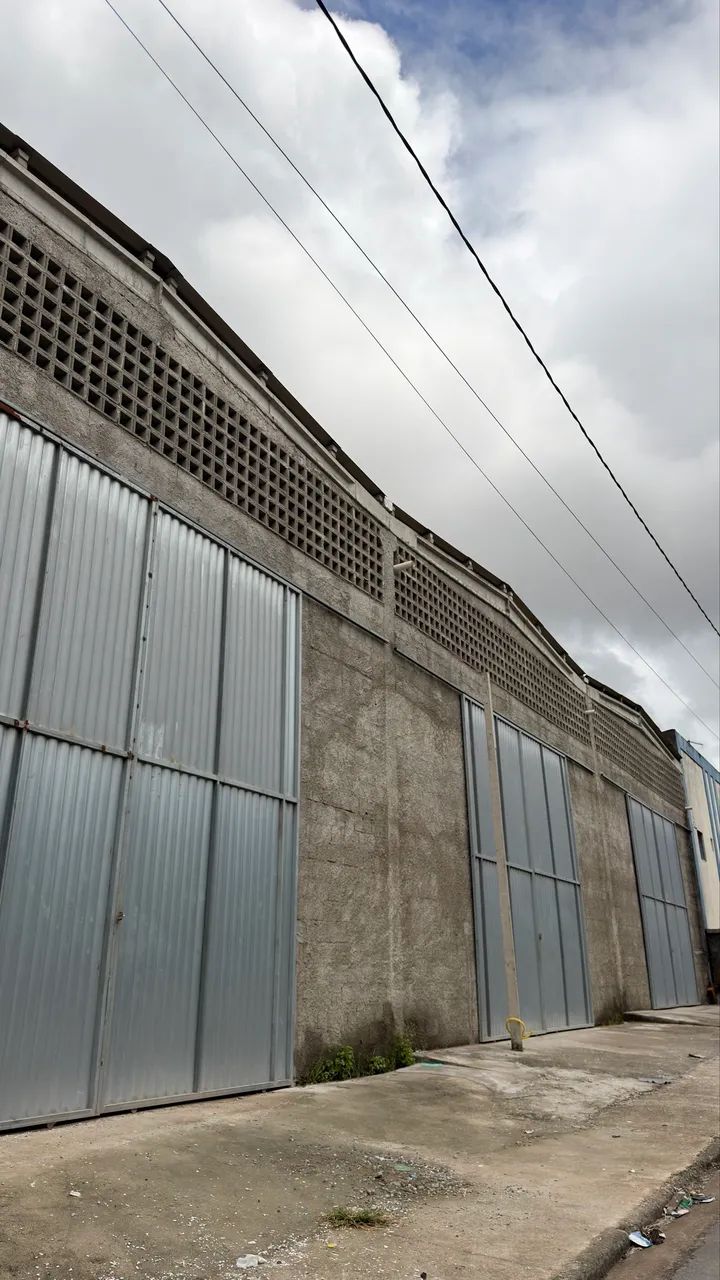 Alugo galpões 10x30 próx do detran 