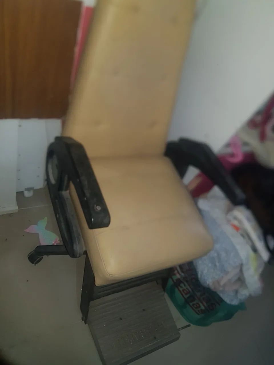 Cadeira barbearia ferrante.  - Foto 4