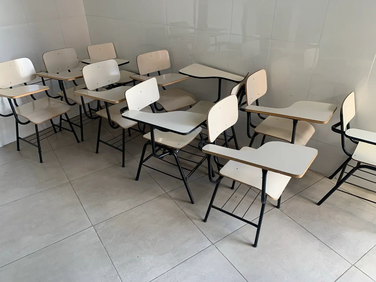 Cadeiras escolares com braço  - Foto 3