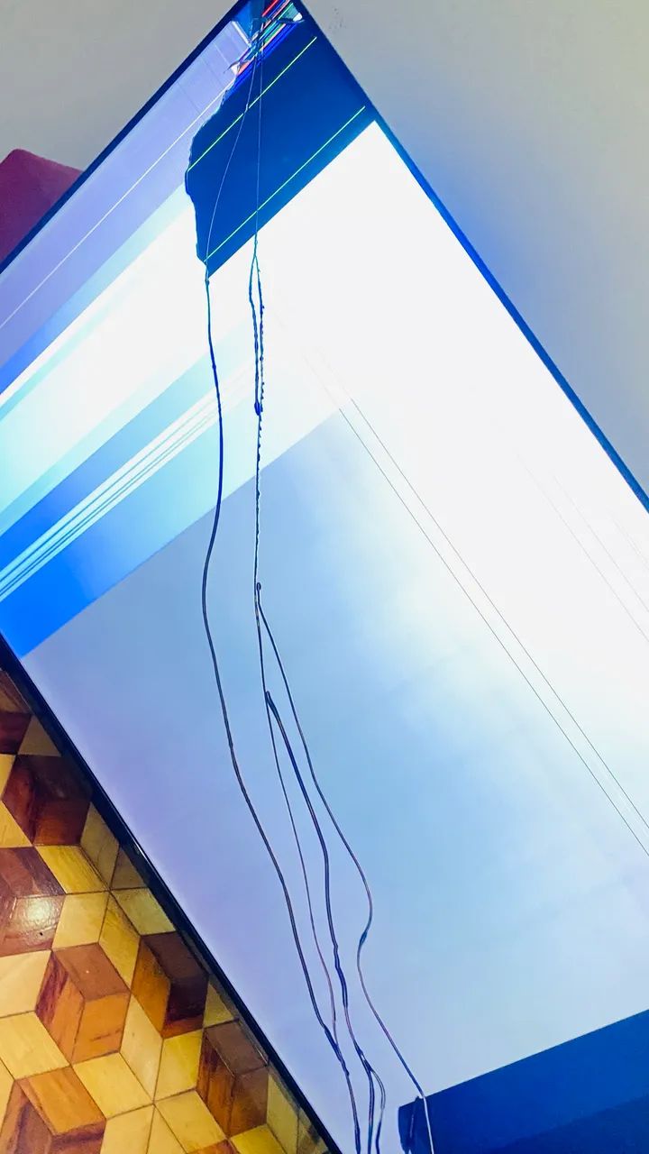 Vendo TV TCL 65 polegadas para retirada de peças.. (Ainda na garantia) !!!