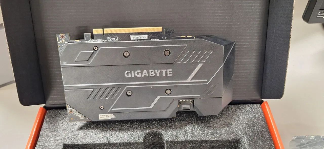 Placa de Vídeo RTX 2060 Gigabyte - Foto 4