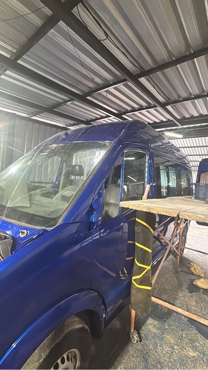 Sprinter 415 - 2019 - 16L Azul Redbull - Foto 2