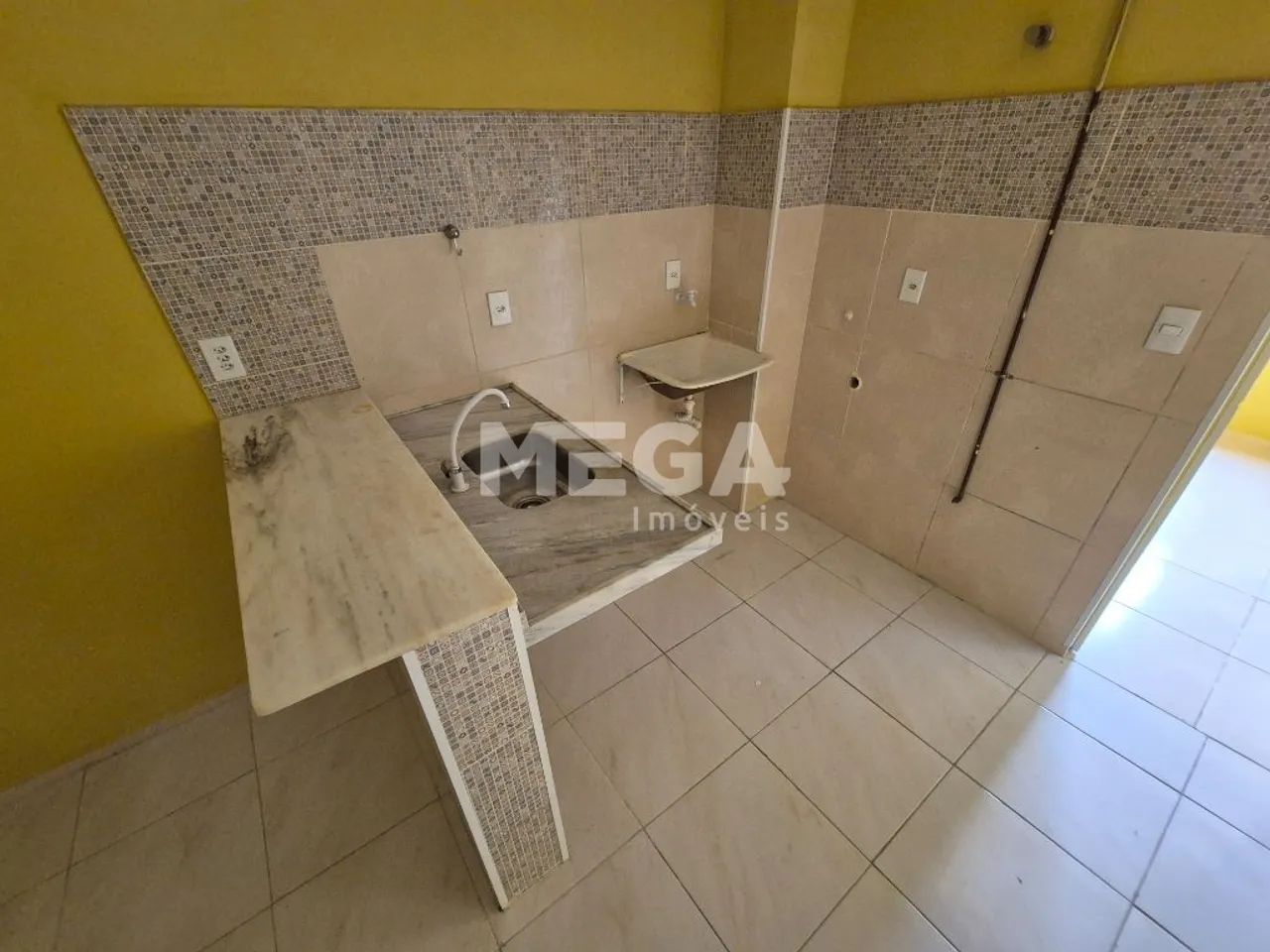 Apartamento com 2 quartos no bairro Cajazeiras em Fortaleza, CE - Foto 4