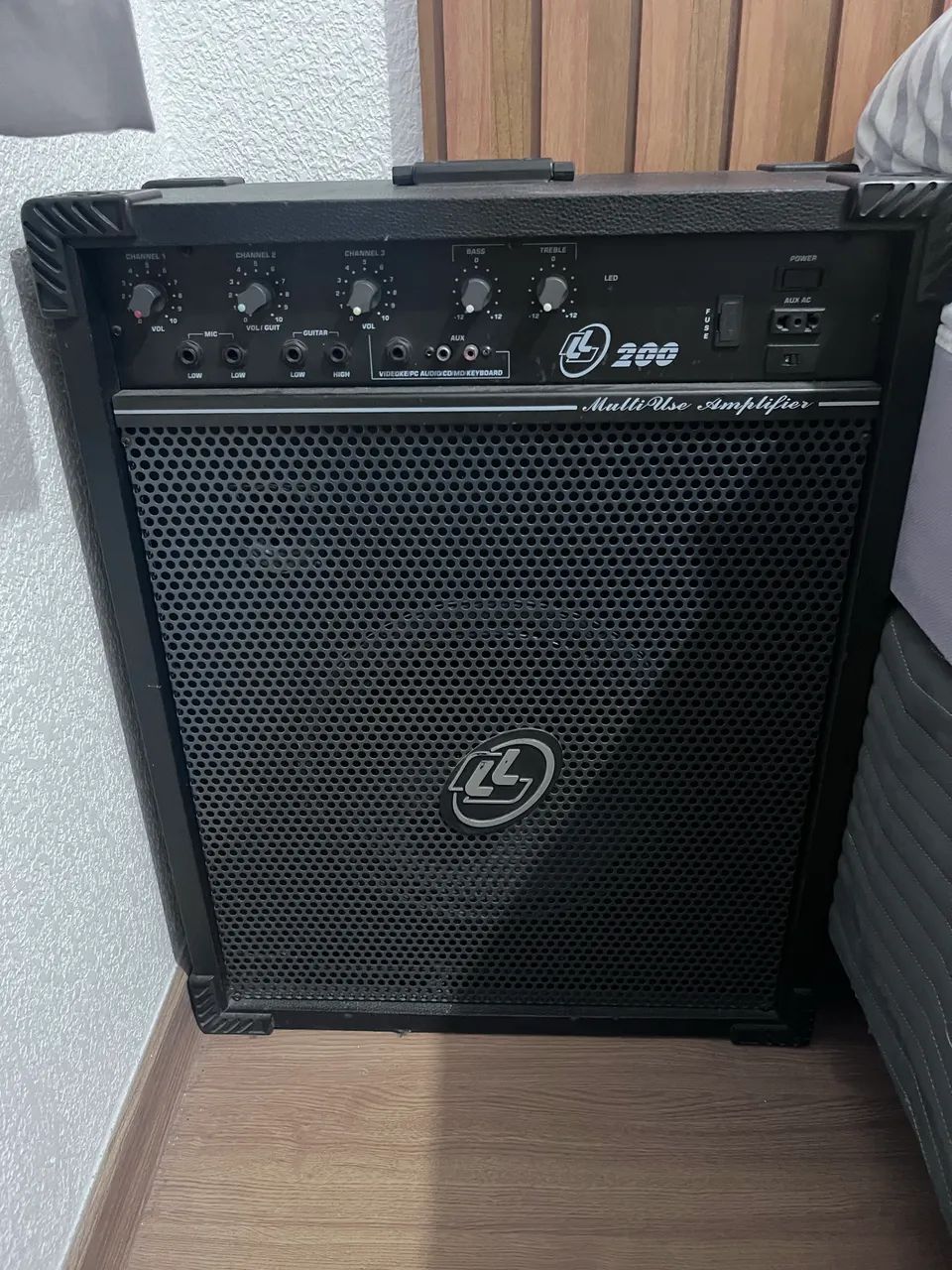 Caixa amplificado 