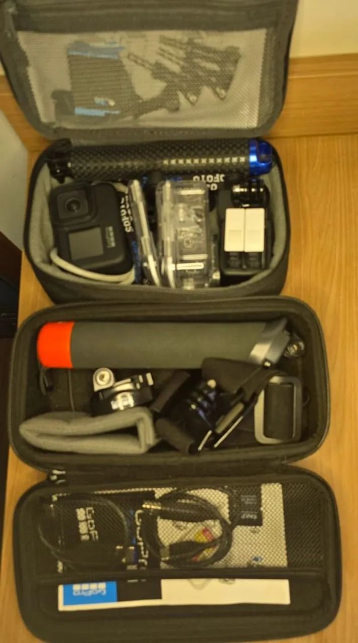 Gopro Hero 10 Black com muitos acessórios, pouquíssimo uso - Foto 2