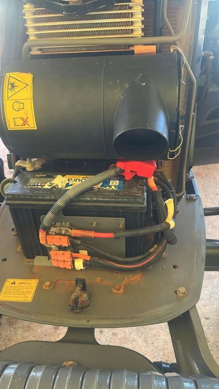 TRATOR VALTRA A134 - Foto 4