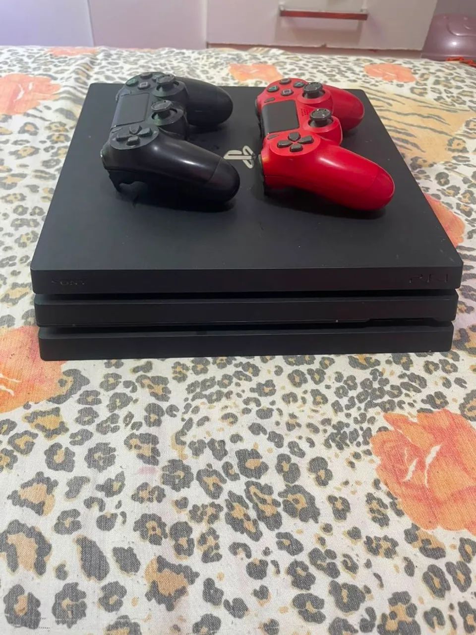 Ps4 Pro(leia a legenda)