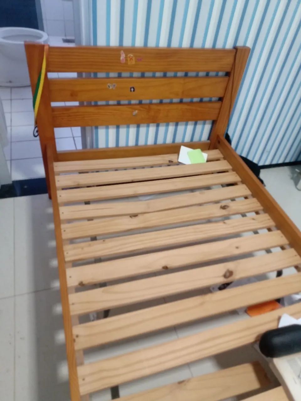 Cama solteiro infantil c/ colchão. - Foto 2