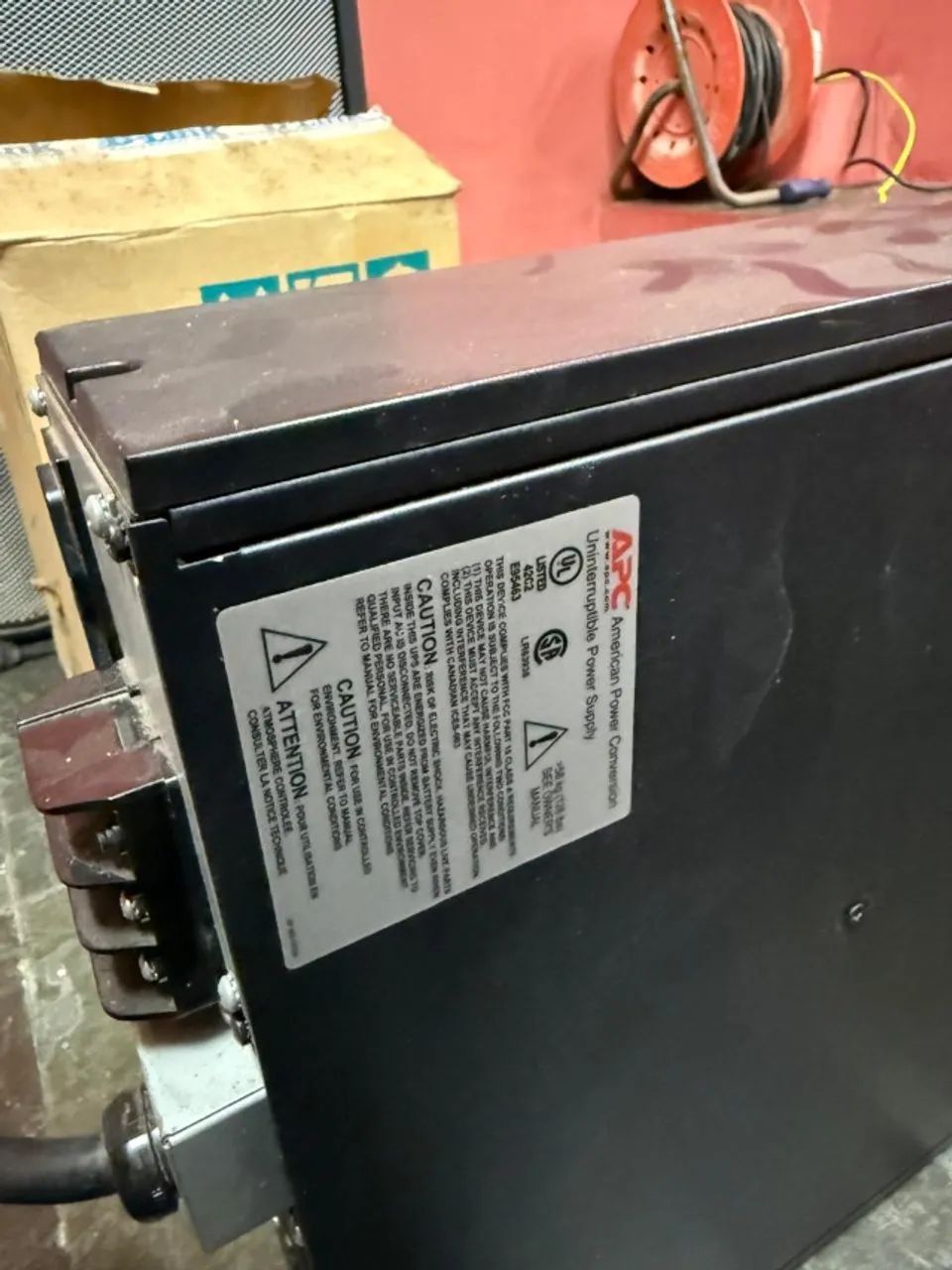 Nobreak APC Smart RT 3000 - Foto 3