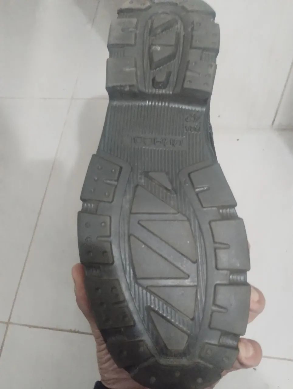 Bota tamanho 42  - Foto 2
