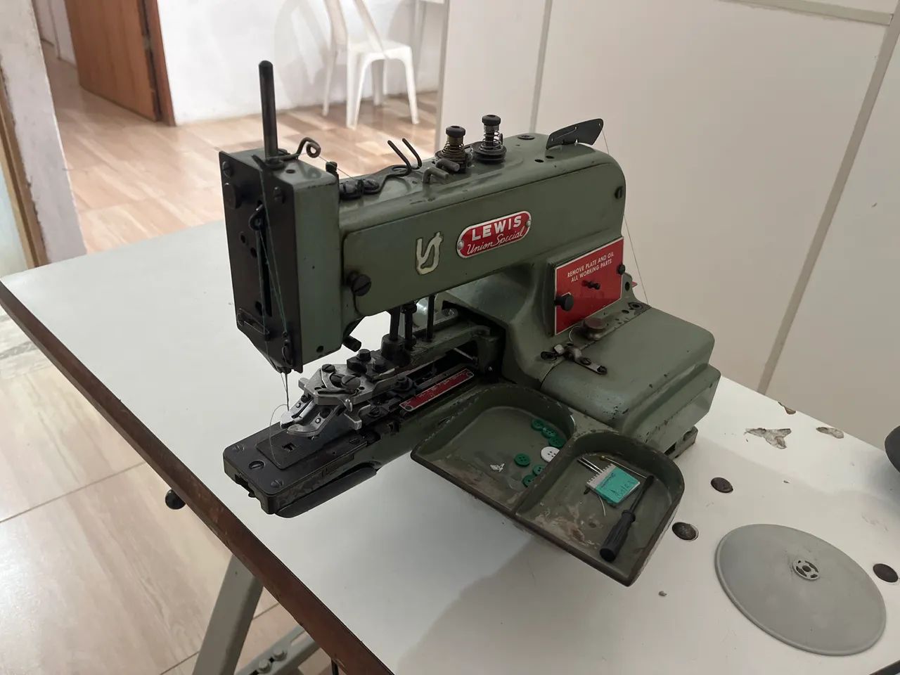 Máquina botonera  - Foto 2