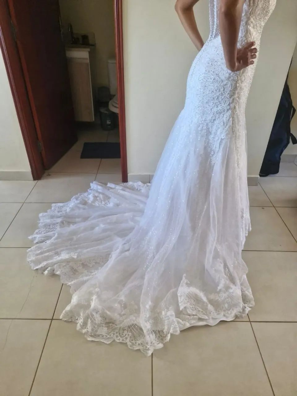 Vendo vestido de noiva ótimo estado. - Foto 2