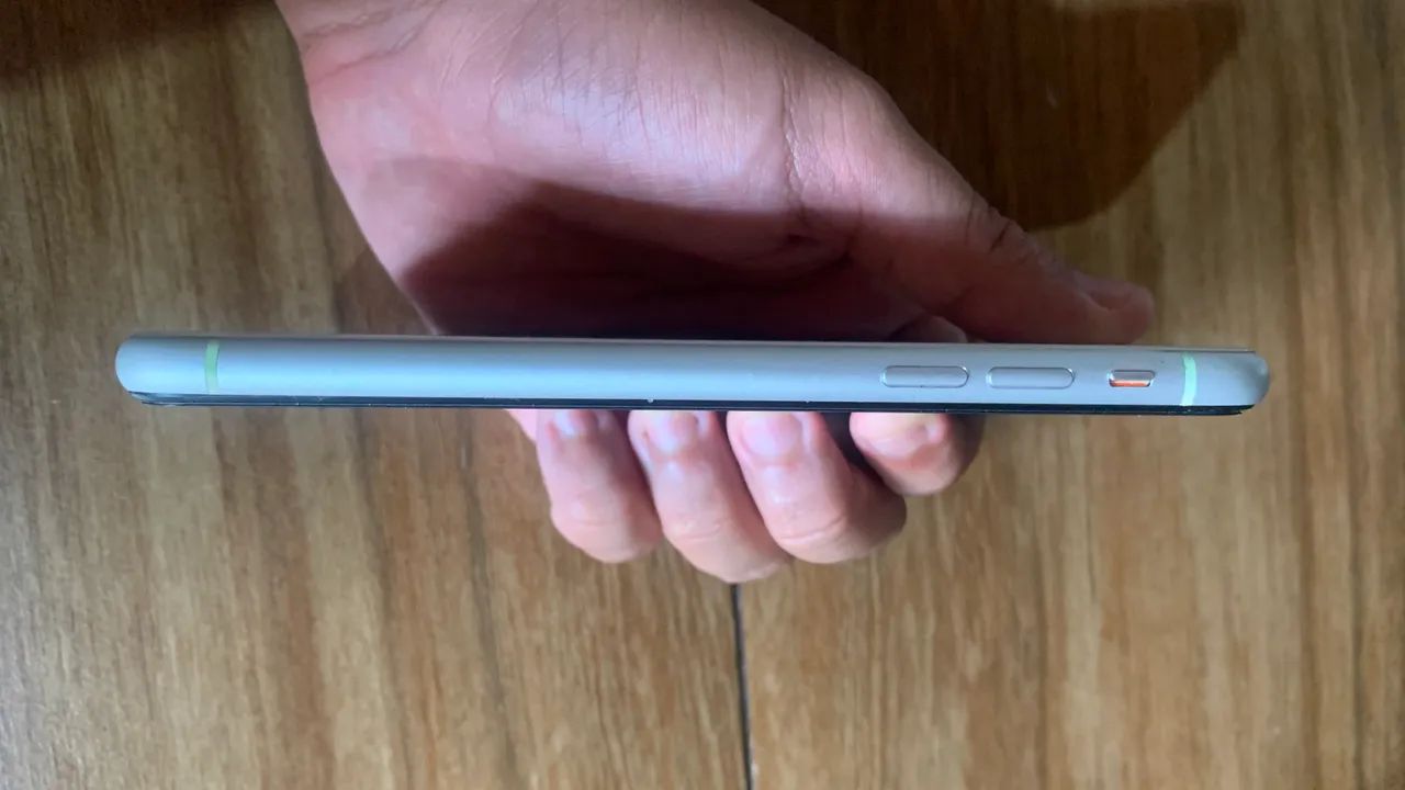 XR BRANCO -128 gb 