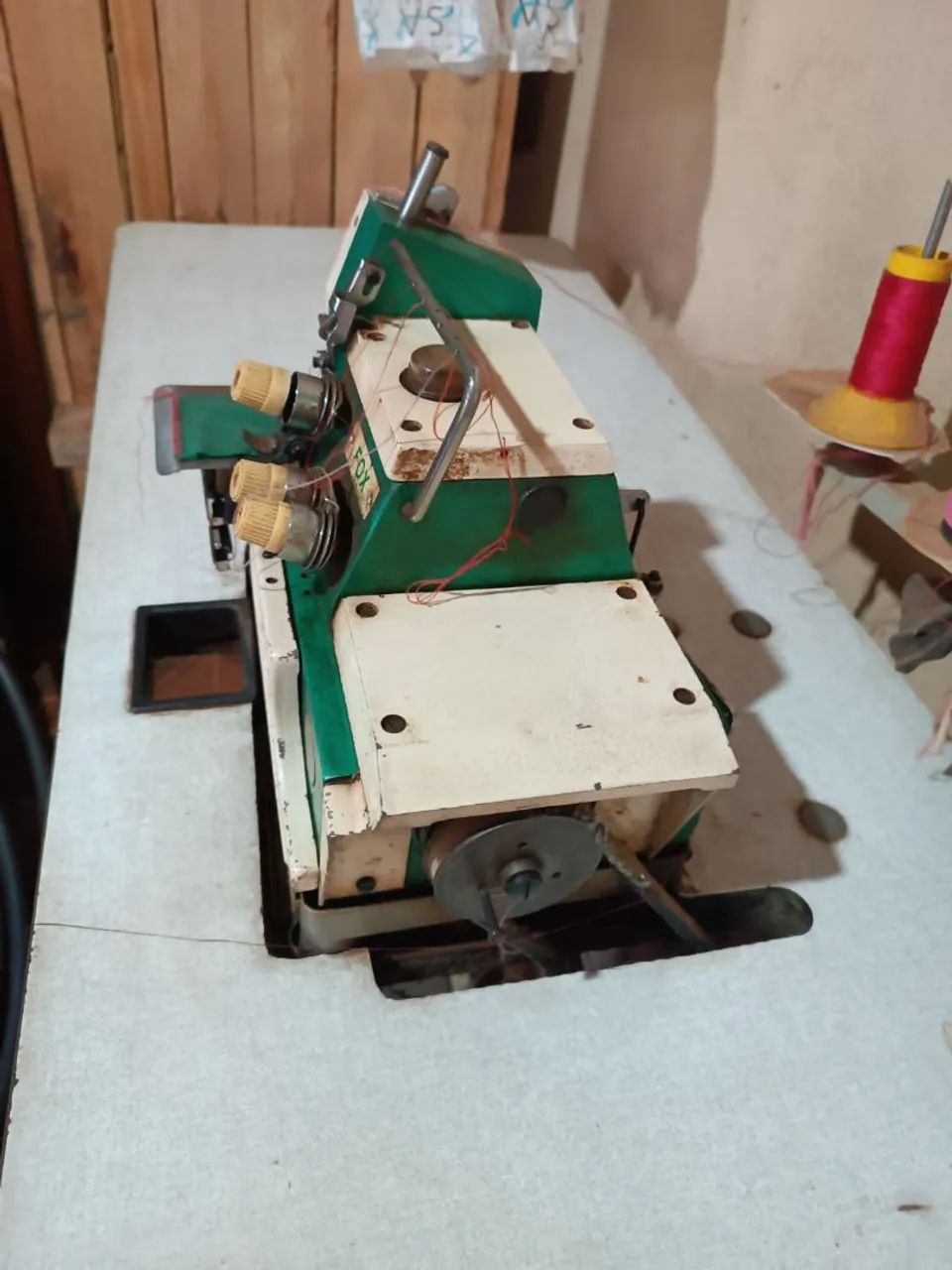 Máquina de costura  ótima preço a combinar * - Foto 3