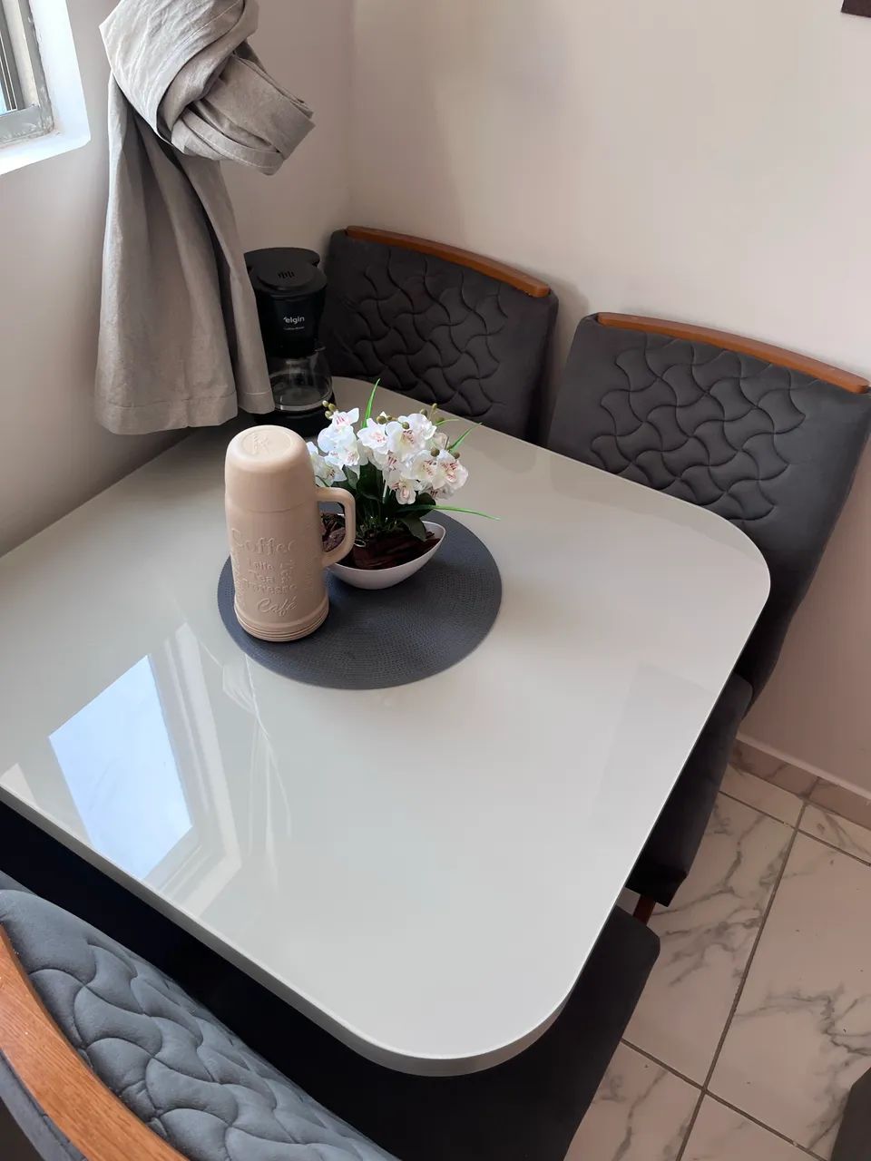 Mesa de jantar 4 cadeiras - Foto 3