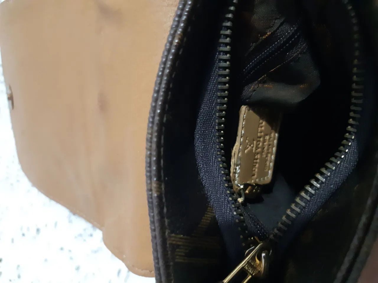 Bolsa  Louis Vuitton - Foto 3