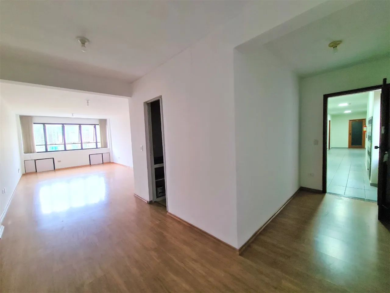Sala comercial para alugar no Centro, Curitiba - Foto 2