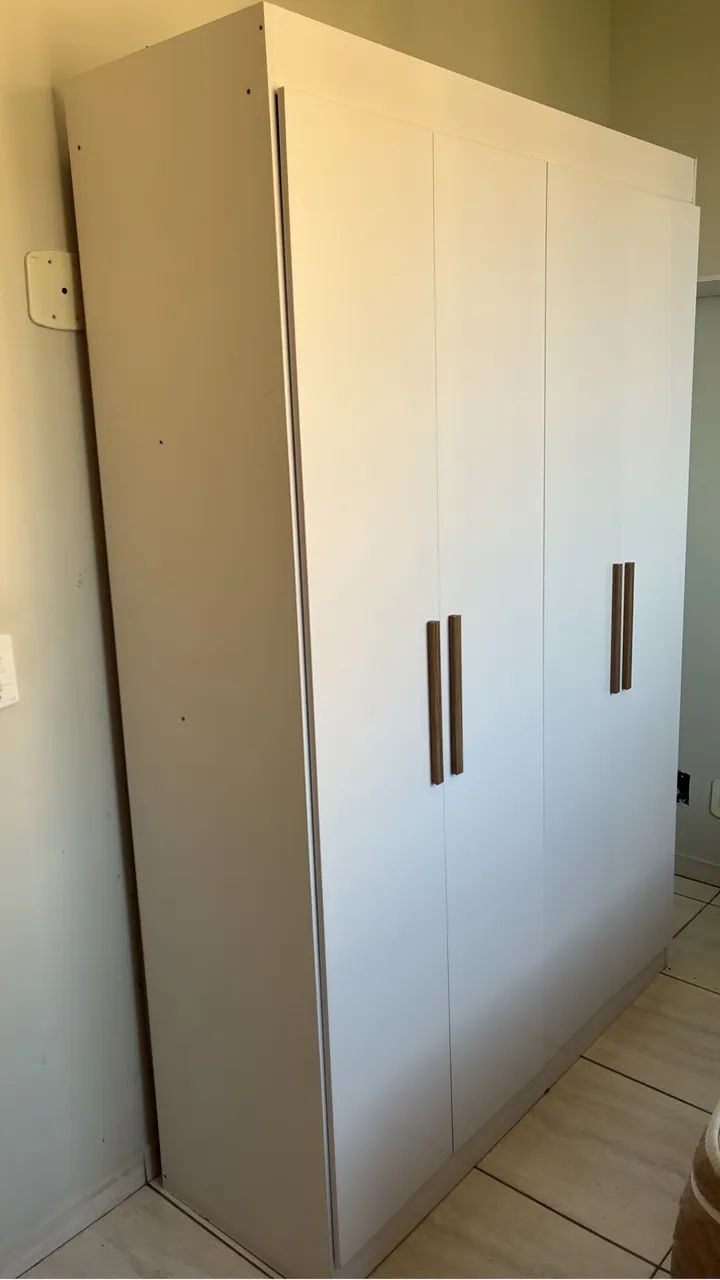Guarda-roupa 
