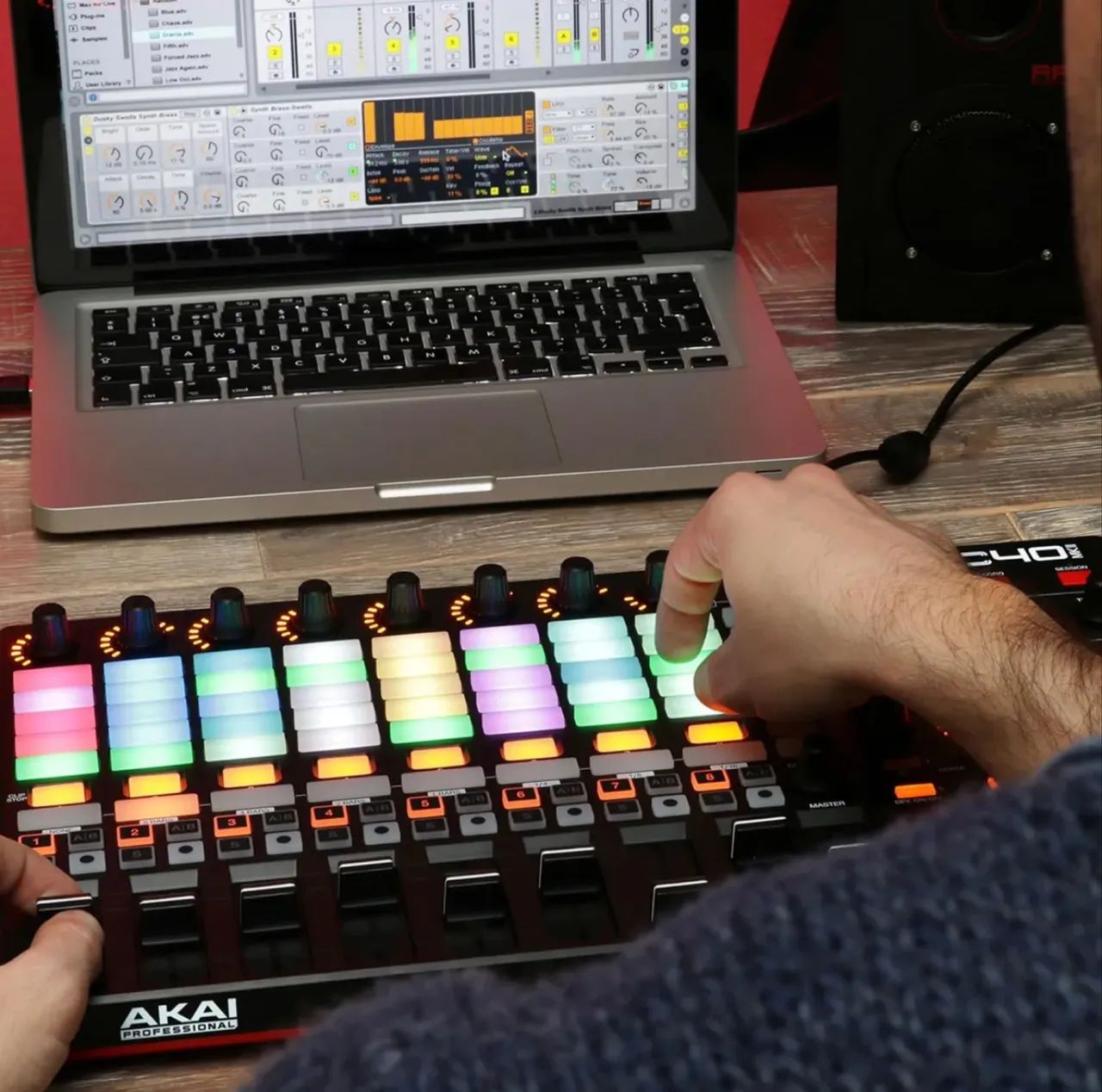 Controlador AKAI APC MK 32  - Foto 2