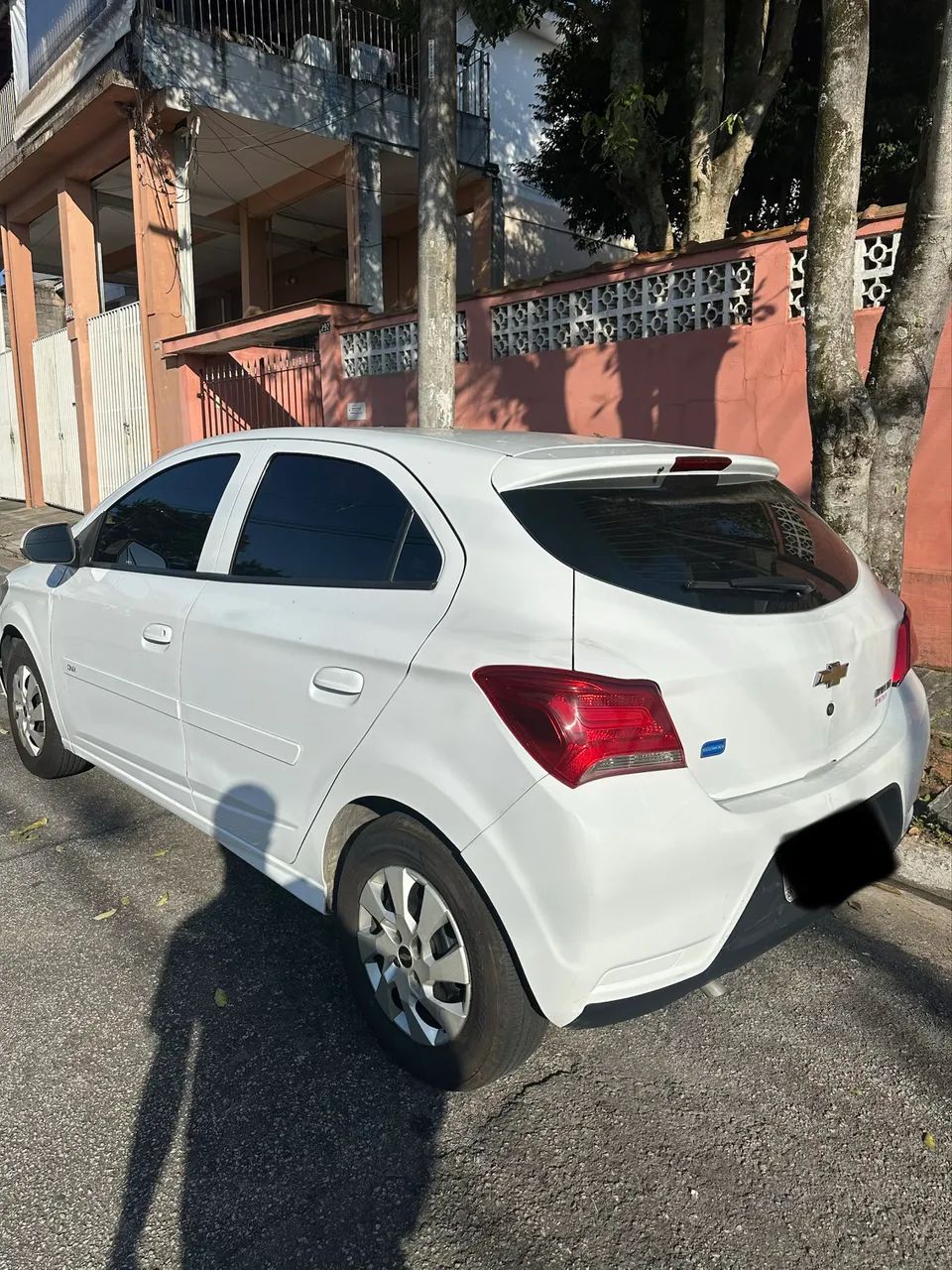 Chevrolet Onix Hatch LT 1.0 8V Flex Mec. 4P 2017 - Foto 4
