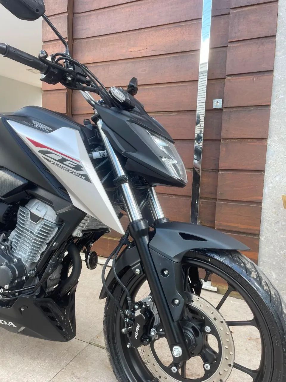 Twister CB 300F 2026 - Foto 3