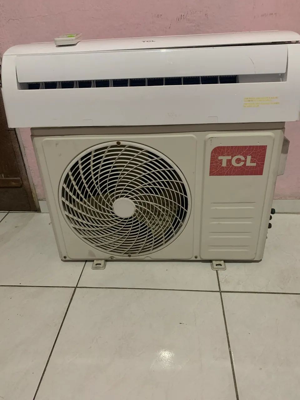 Vendo esse ar condicionado split TCL 